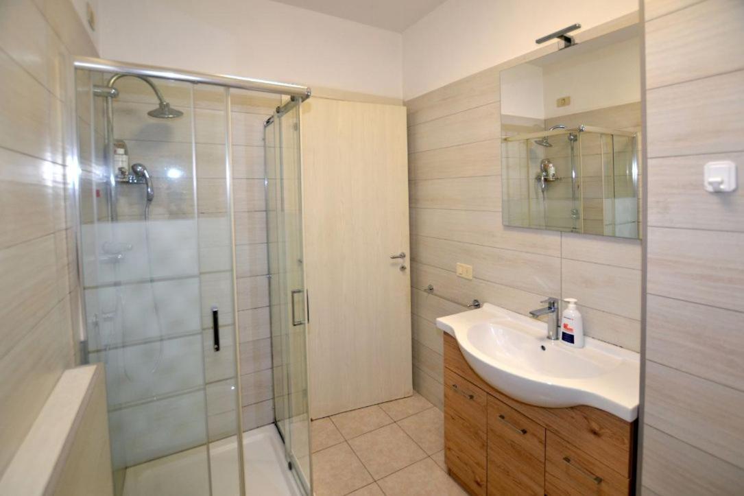 Appartamento Capolaterra Desenzano del Garda Exterior photo